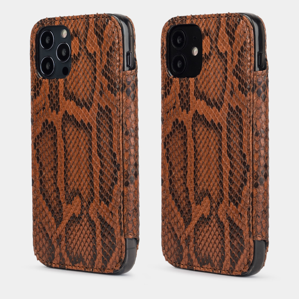 Чехол Benoit для iPhone 12/12Pro из кожи питона коричневого цвета