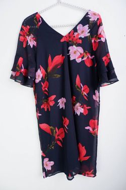 Платье Vero Moda прямого кроя, маркировка ХS, визуально 42 размер