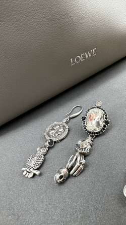 Серьги Alexander McQueen