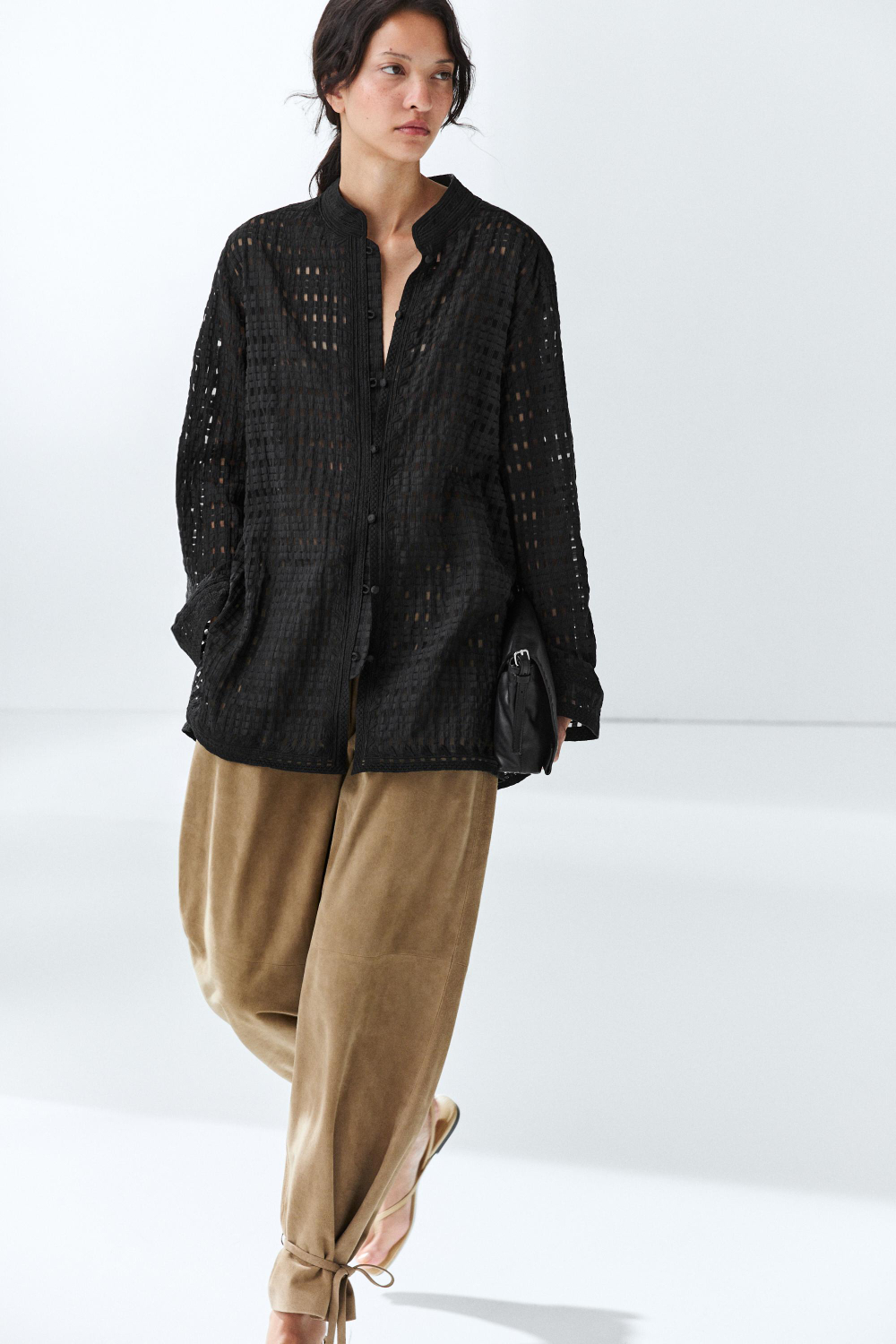 Massimo Dutti Рубашка из струящейся ткани с вышивкой, черный