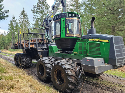 Форвардер John Deere 1510G 2023 г.в. с наработкой 1500 м/ч