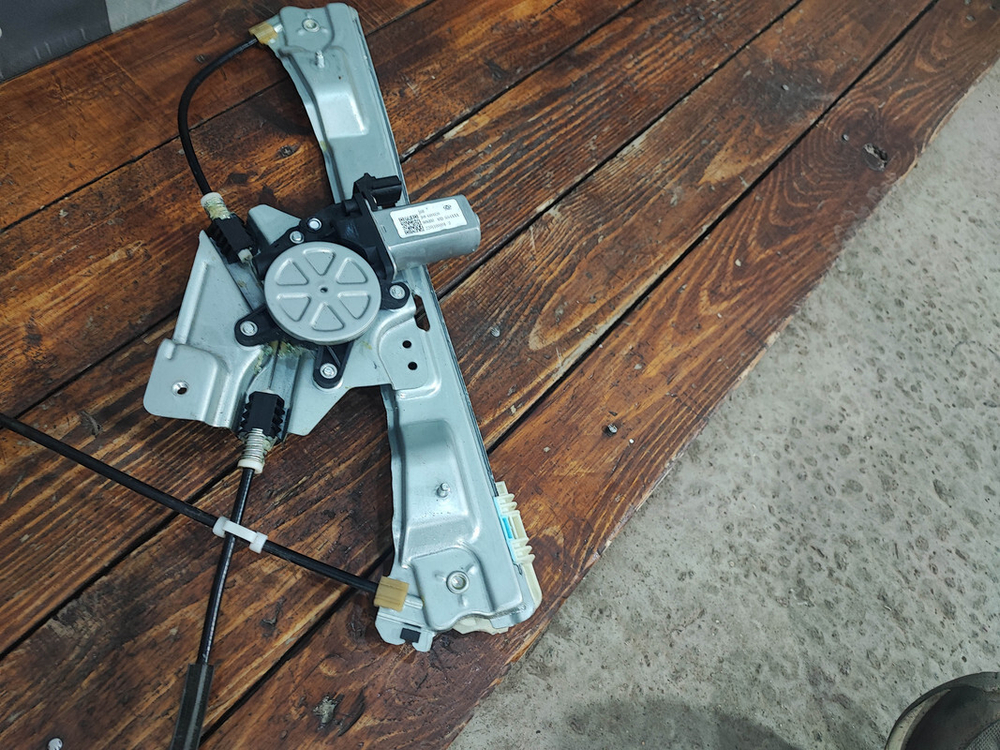 Стеклоподъемник передний правый Chery Tiggo 4 Pro 20-нв Б/У Оригинал J686104120