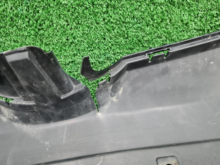 Бампер передний Toyota Corolla E160 (2015-2019)