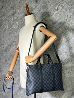 Портфель Louis Vuitton