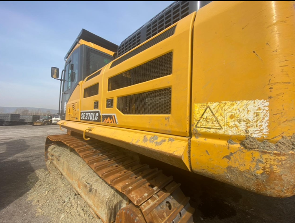 SHANTUI SE* Экскаватор SE370LC (Дизельный, 8,9 л, 248 л.с., АТ)