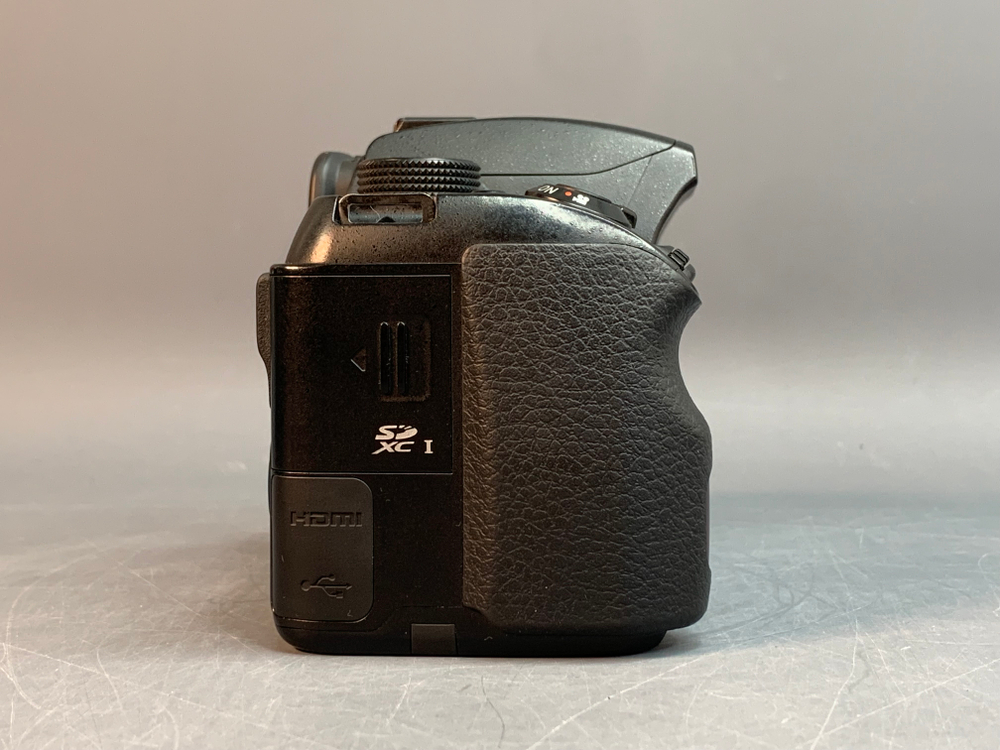 Pentax K-70 Kit 18-55 35.590 кадров