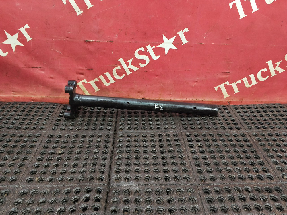 Кронштейн крыла задний правый 2023г