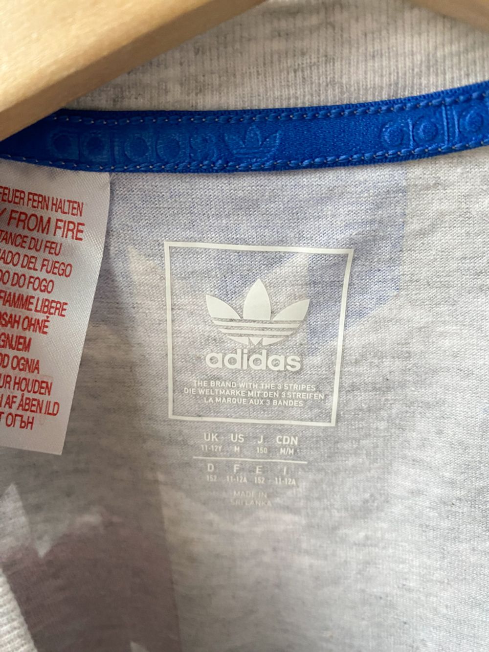 Новая хлопковая футболка Adidas, 152