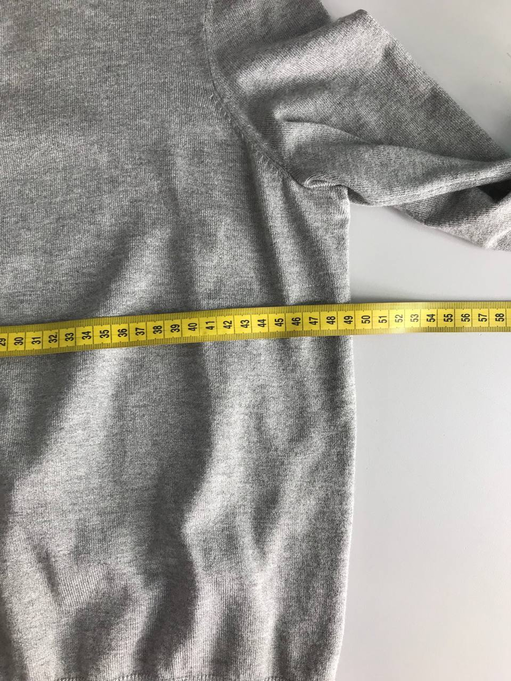 Кардиган базового оттенка, визуально на 46/48 размер