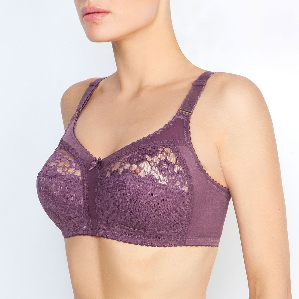 Бескаркасный бюстгальтер с мягкой кружевной чашкой (Размер: 95H) (Цвет: пудровый)