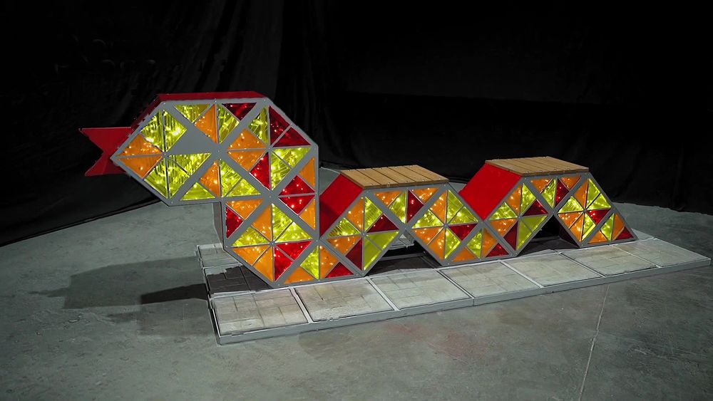 Скамейка "Змейка" световая