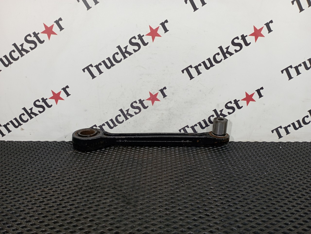 Стойка переднего стабилизатора