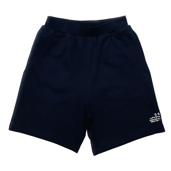 Базовые шорты с боковыми карманами