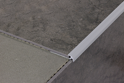 Профили для защиты ступеней Profilpas Серфикс Протект М PROTECT M 111/4F