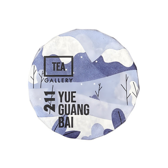 Юэ Гуан Бай «Белый Лунный Свет» 2024, монетка 8 г