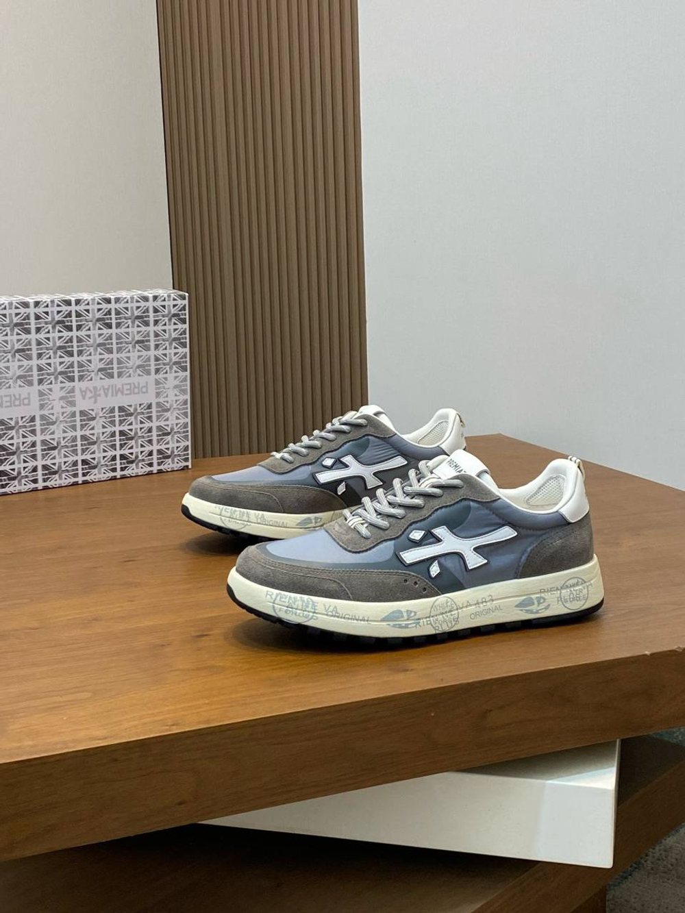 Кроссовки Premiata