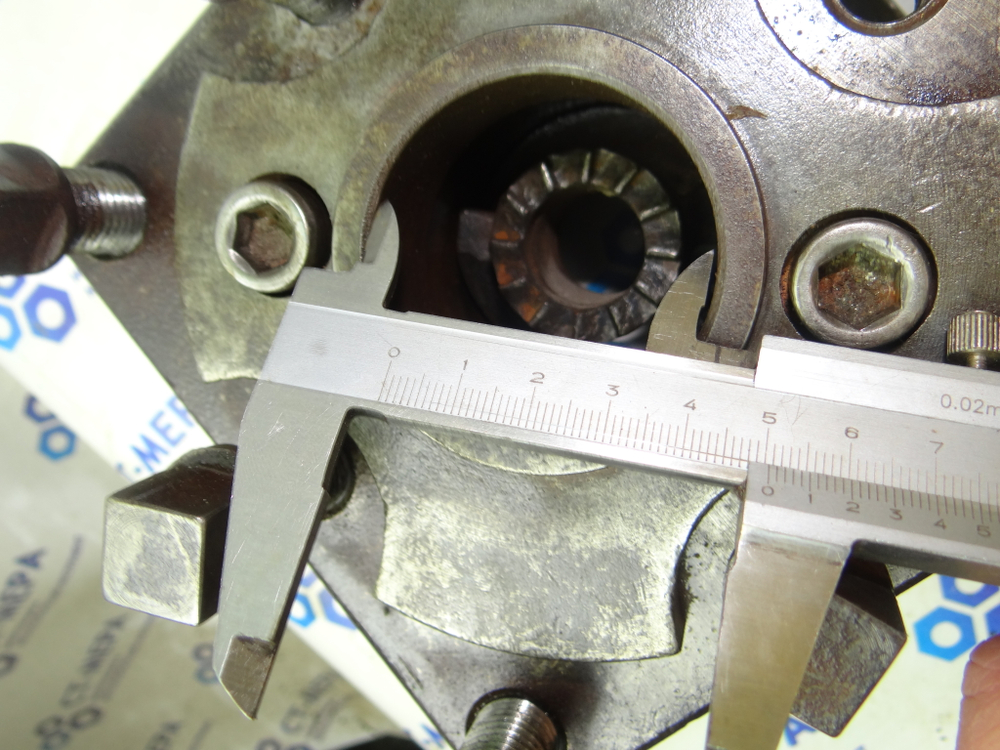 Резцедержатель 150х150х85мм (следы экспл)