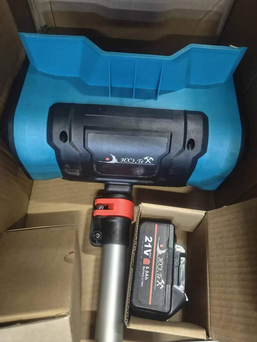 Снегоуборщик аккумуляторный