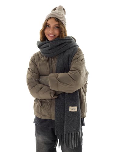 Тонкий пуховик с вязаным капюшоном в цвете хаки