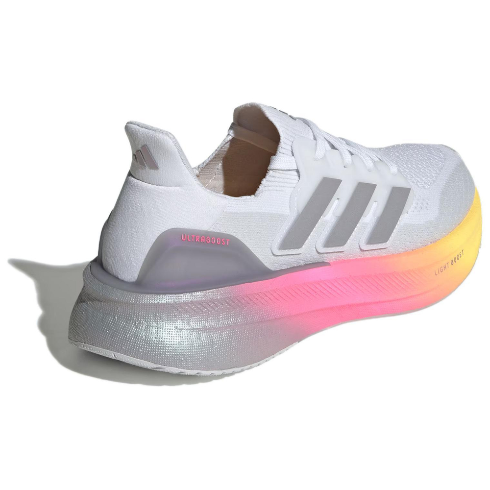 Кроссовки Adidas Ultraboost 5.0 (Женская размерная сетка)
