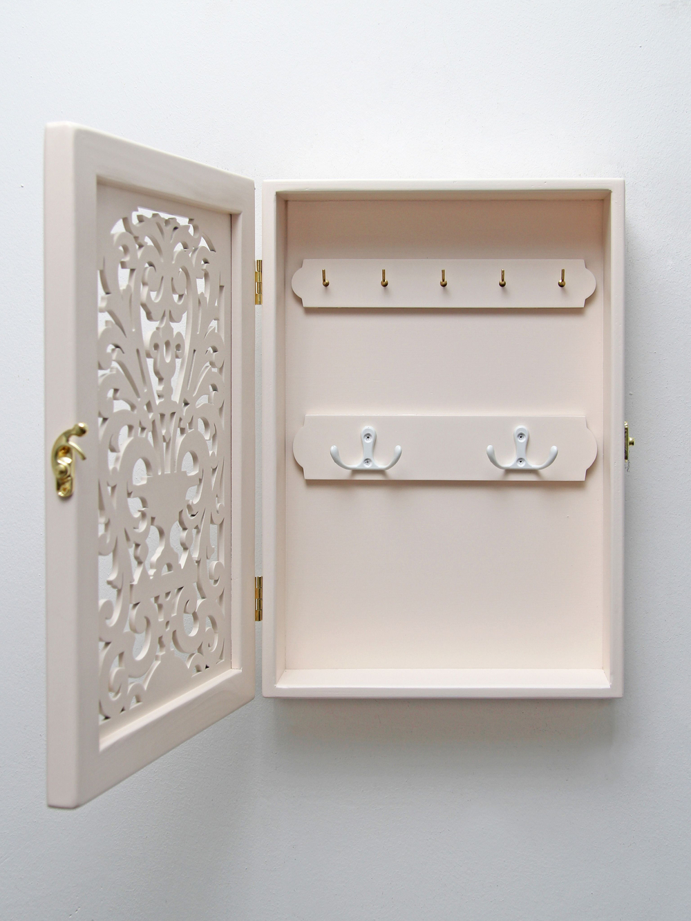 Ключница настенная "Прованс" 34*24*7см, из массива дерева с резной дверцей