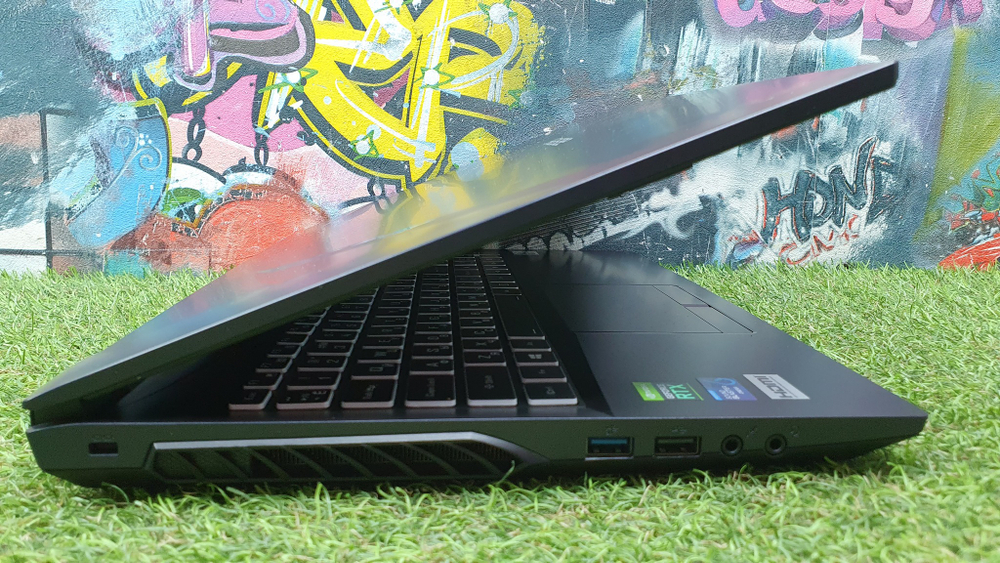 Игровой HASEE i5-10/8 Gb/RTX 3060 6 Gb/144 Hz