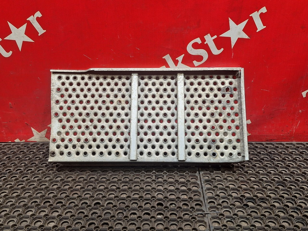 Трап над глушителем 2018г