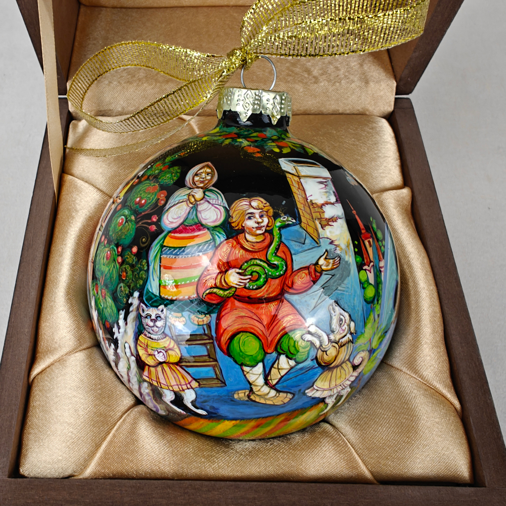 Коллекционный елочный шар с круговой росписью "Волшебное кольцо" в футляре
