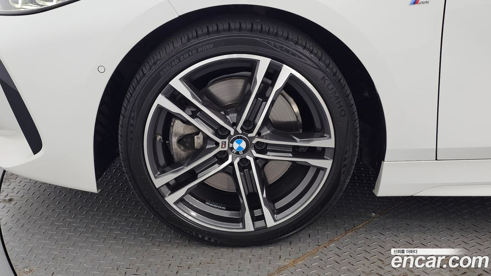 BMW 1 Series (F40) 120i M Sports (10.2022)