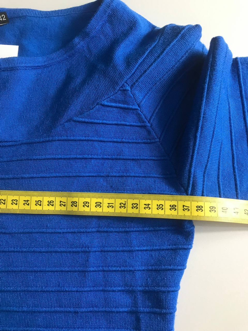 Платье Incity обтягивающего кроя, визуально 42 размер