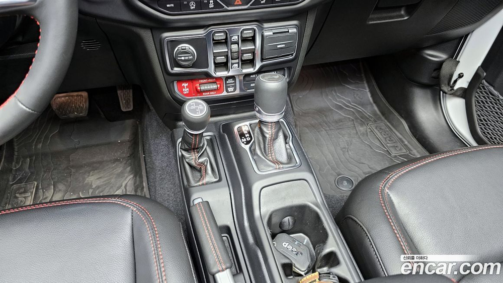 Jeep Wrangler (JL) 2.0 Rubicon Power Top 4 даери (11.2022)