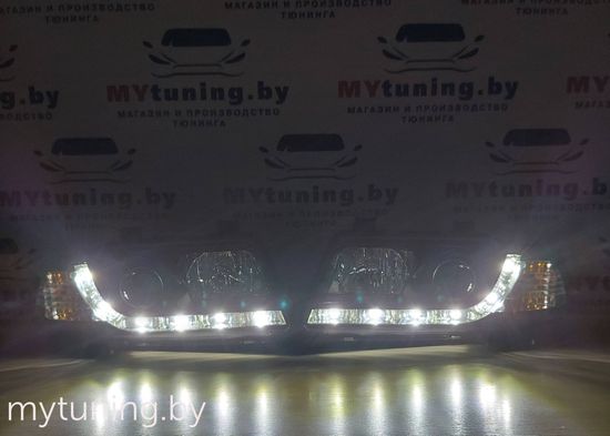 Передние фары Audi A4 B5 daylight black