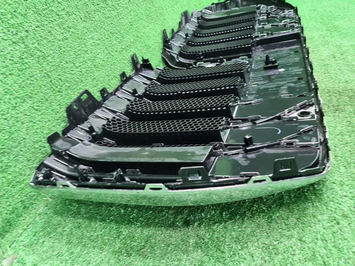 Решетка радиатора Voyah Dream (2021-н.в.)