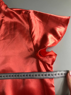 Блузка OGGI яркая, атласная 46 размер