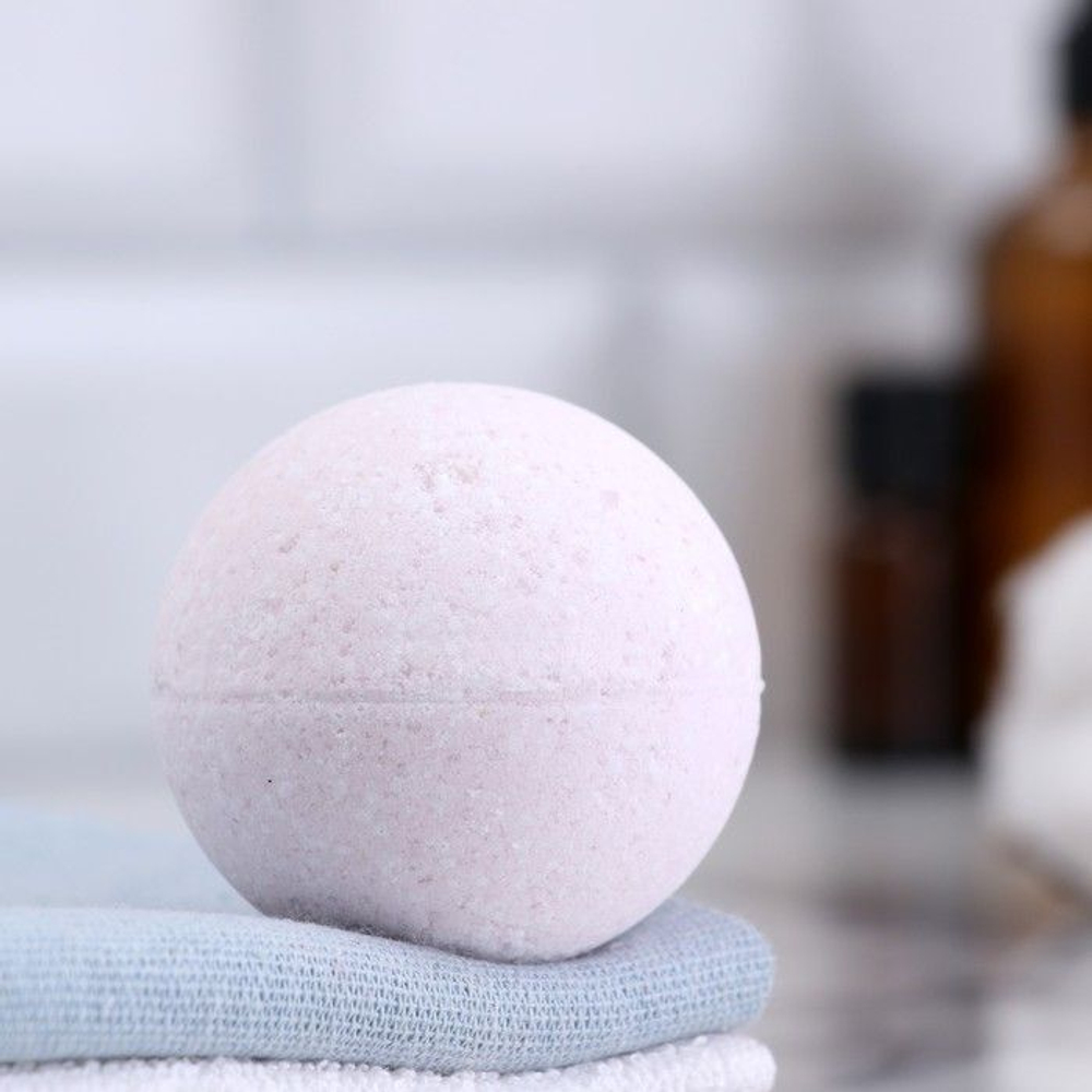 Бомбочка для ванны с морской солью Лавандовое поле - 130 гр. (Цвет: не задано)