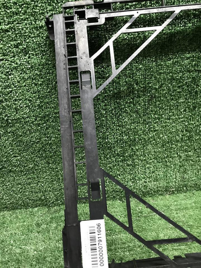 Дефлектор радиатора Porsche Panamera 971 (16-24)