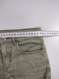 Шорты H&M светлые на 8-9 лет