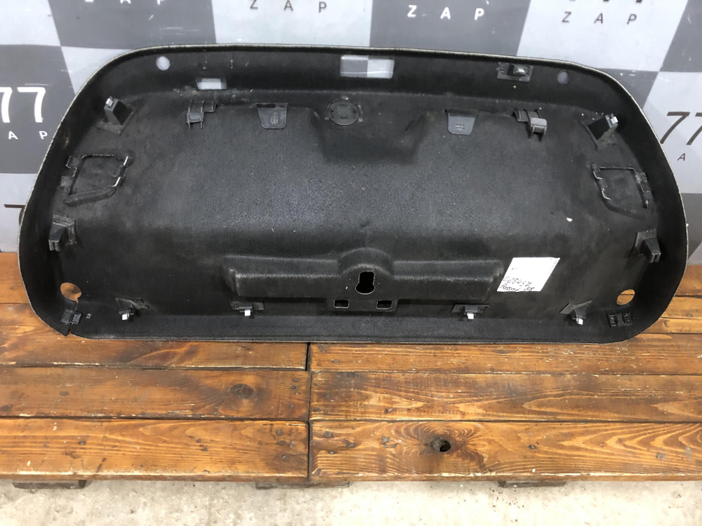 Обшивка крышки багажника Volkswagen Passat B8 14-нв Б/У Оригинал 3g5867605