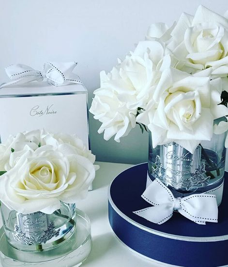 Большой букет белых роз, Cote Noire