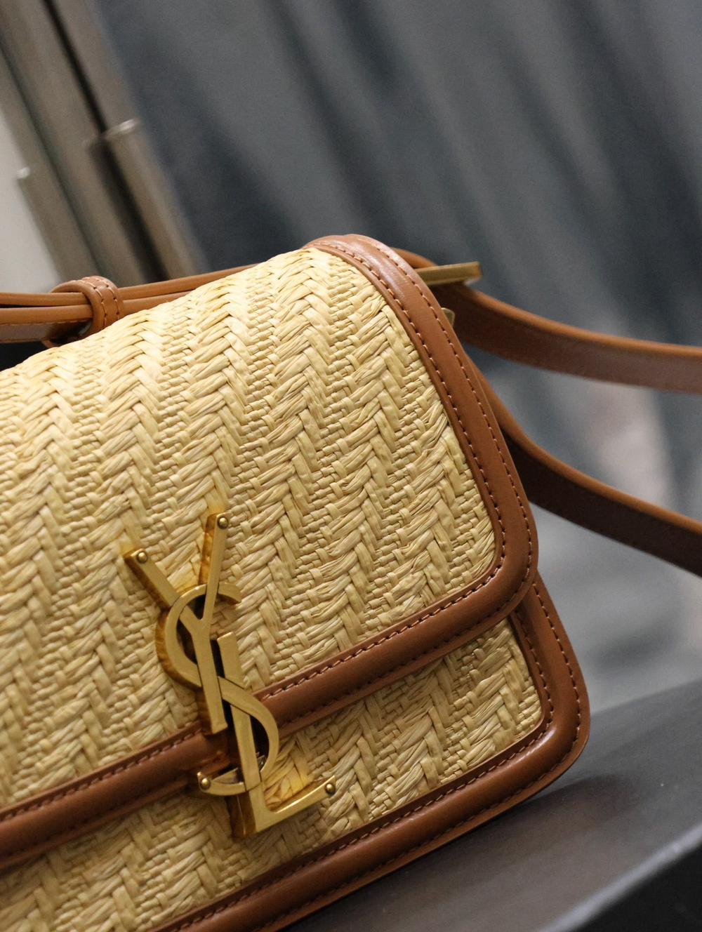 Saint Laurent Solferino 18 cm