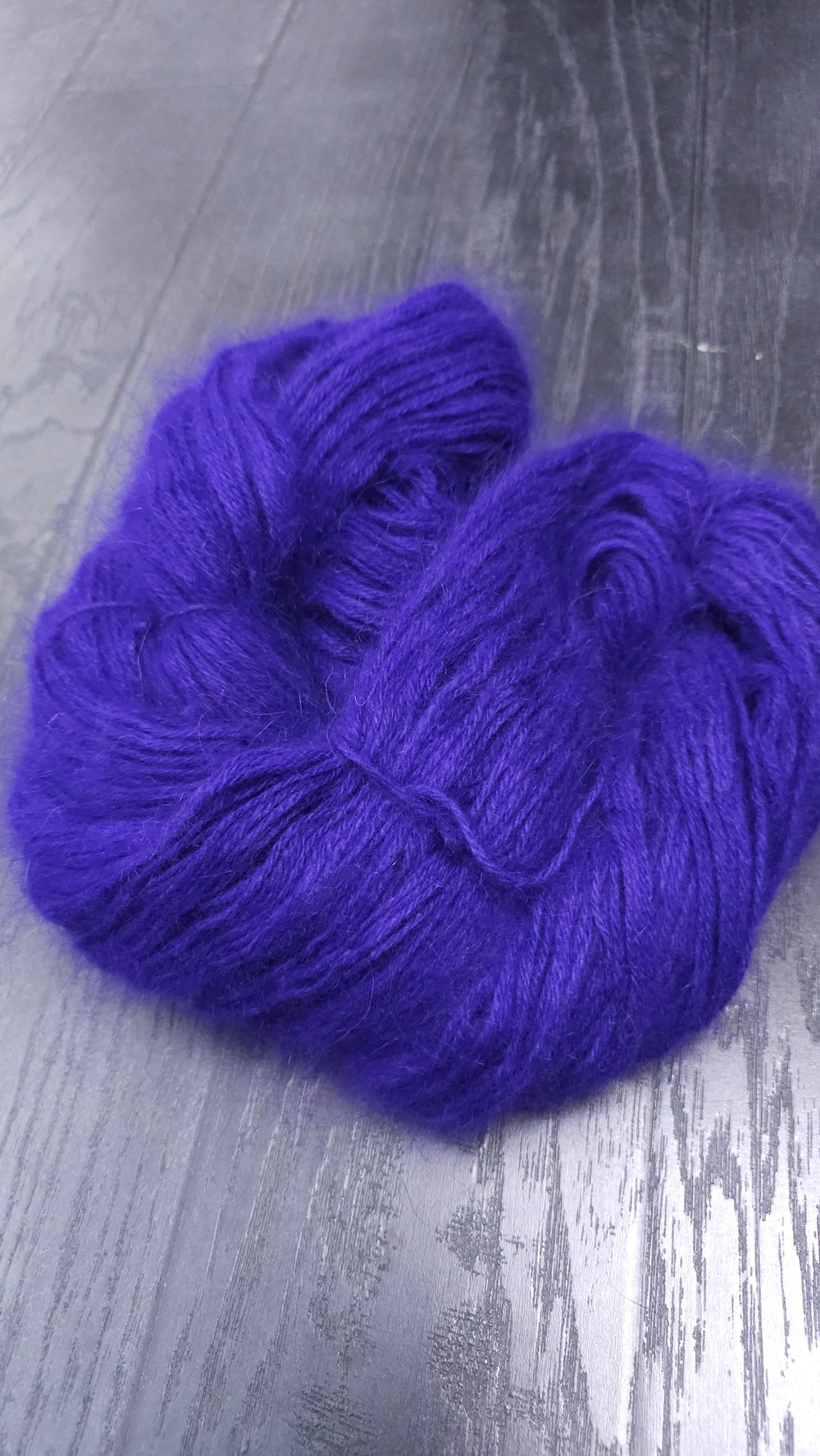 Итальянская пряжа в пасмах от BIAGIOLI MODESTO Angora 80, Spiky 3/17, 80% Ангора, 20% Нейлон