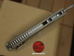 Нож Microtech Stitch Ram-Lok FP V.2025 - рукоять светлый G10, клинок серый, плейн заточка