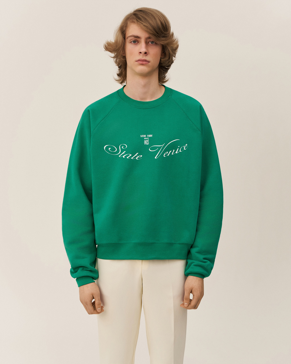 Свитшот классического кроя