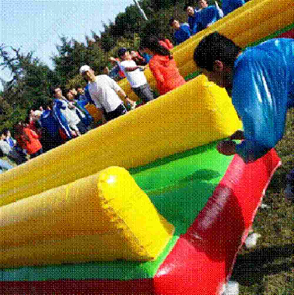 Надувная командная игра "Мокрые гонки"