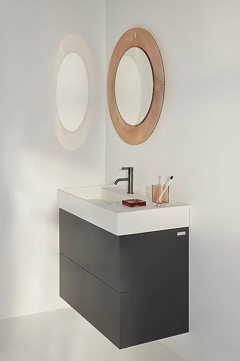Раковина Laufen Kartell 8.1033.8.000.111.1 белая