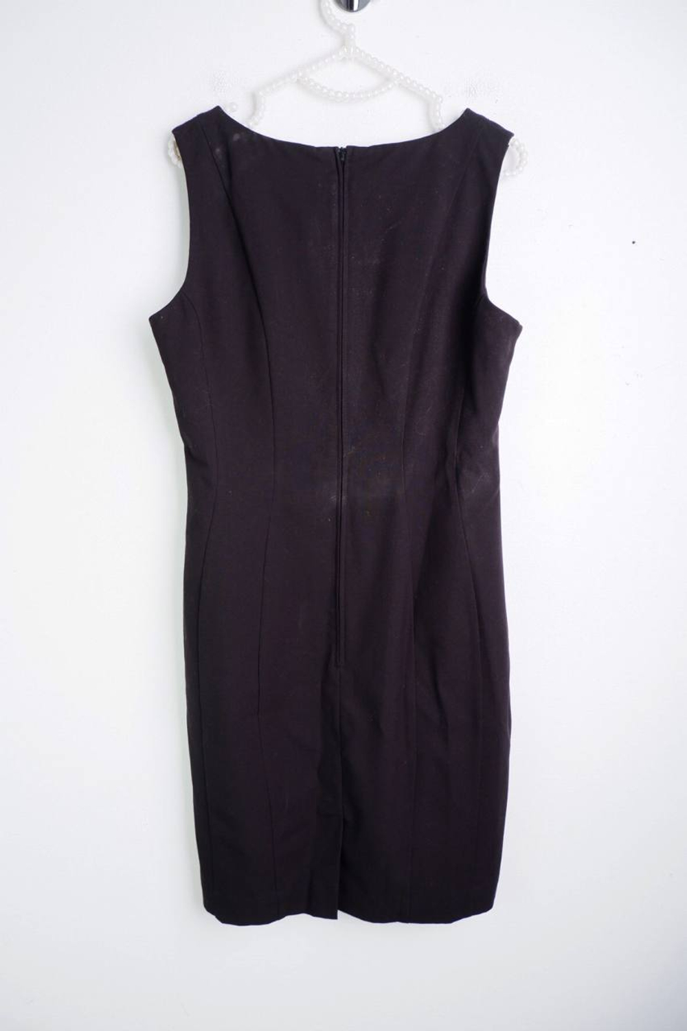 Платье H&M приталенное, маркировка 42, визуально на 48 размер