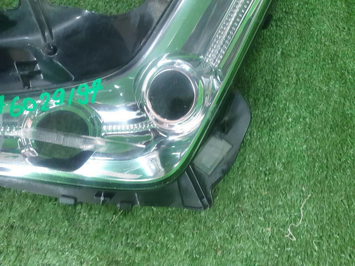 Стекло ПТФ правое Lexus LX 3 (2015-2023)