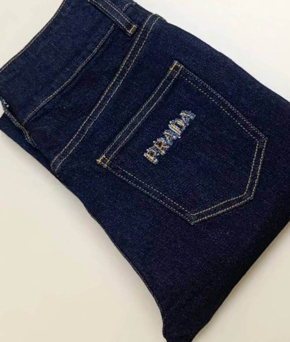 Джинсы Prada