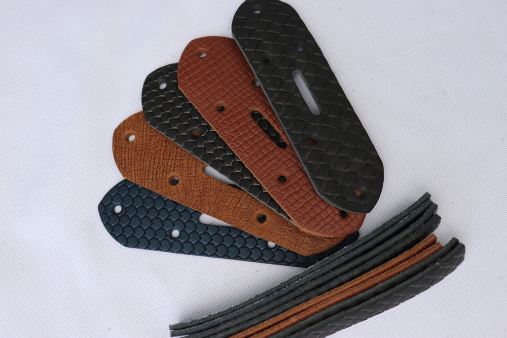 Комплект: запряжник + 2 тренчика с отделкой