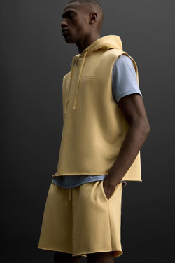 ZARA КОРОТКИЕ ШОРТЫ-ДЖОГГЕРЫ С ВЫШИВКОЙ, ЖЕЛТЫЙ